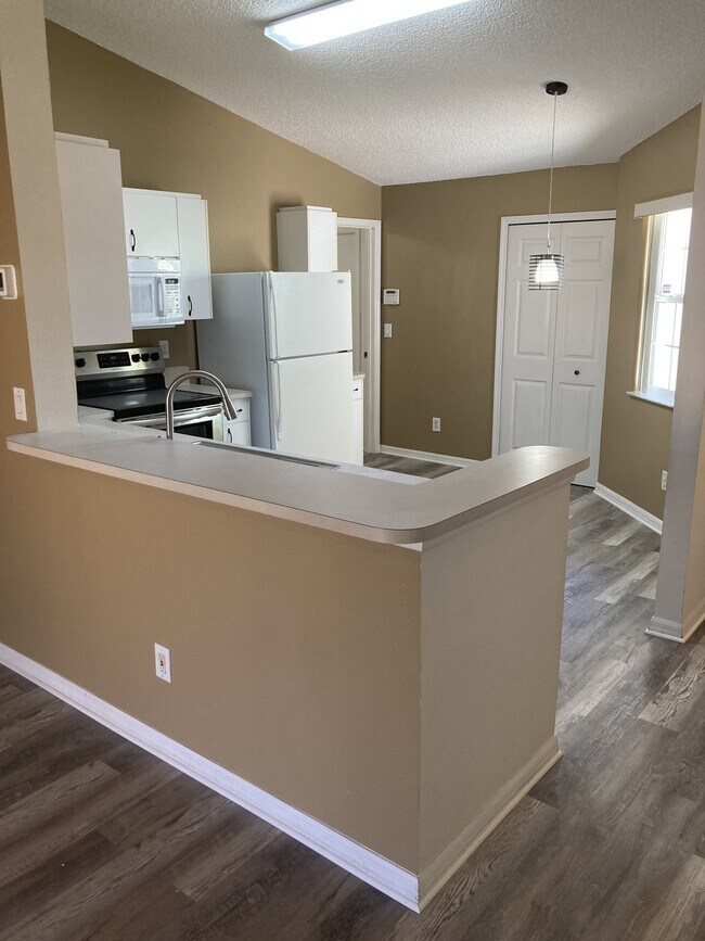 Building Photo - Beautiful Bayhill in Viera!