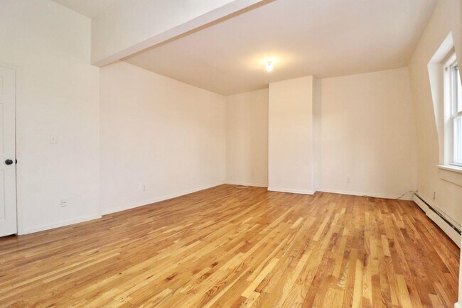 Foto del edificio - 209 Ogden Ave.