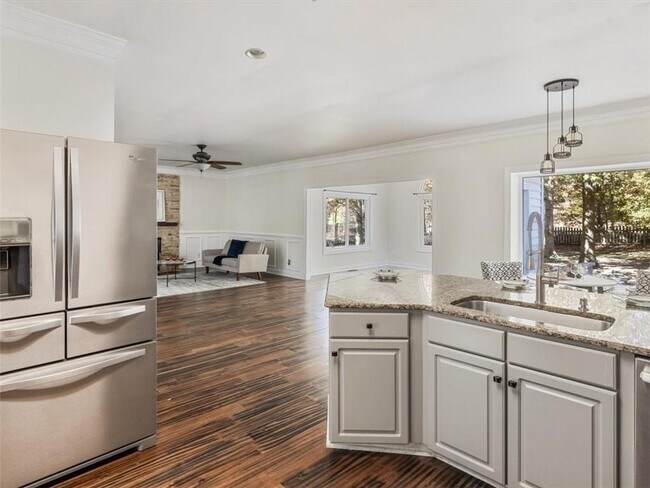 Building Photo - 5800 Fox Club Ln