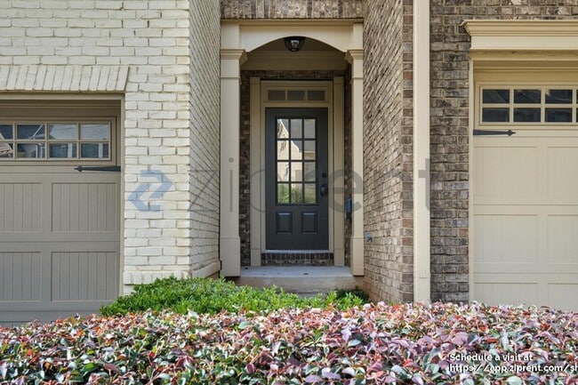 Foto del edificio - 1632 Caswell Pkwy