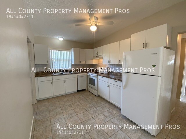 Foto del edificio - Duplex, Close to Indian Beach Sapphire Sho...
