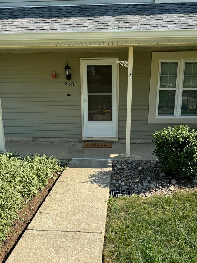 Front Door - 2103 Society Pl