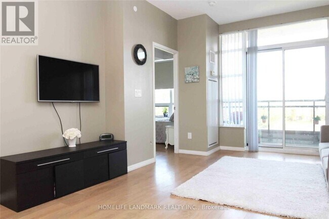 Building Photo - 540-540 Bur Oak Ave
