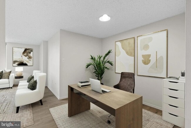 Photo - 1500 Locust St Apartment
