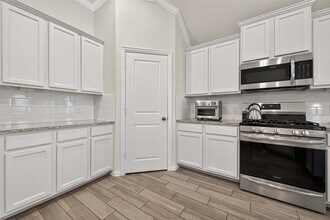 Building Photo - 2335 Pumpkin Patch Ln