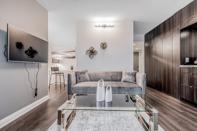Photo du bâtiment - 116 B Yorkville Ave