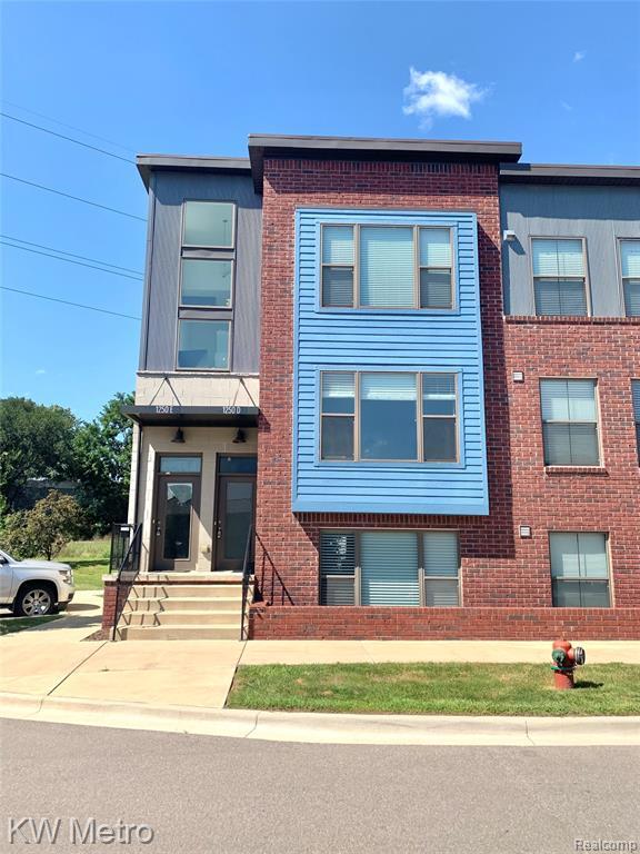 1250 Diamond Ct Unit D, Royal Oak, MI 48067 Condo for Rent in Royal Oak, MI