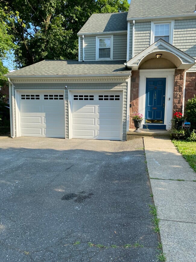 Foto del edificio - 136 Diamond Bridge Ave