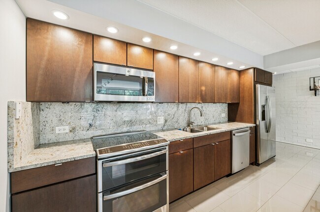 Foto del edificio - 630 Vernon Ave