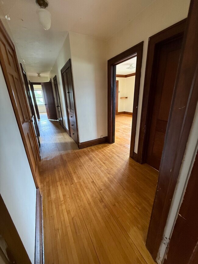 Foto del edificio - 1530 Grand Ave