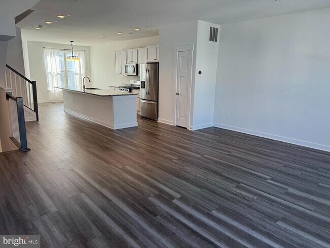 Foto del edificio - 417 Gillespie Dr