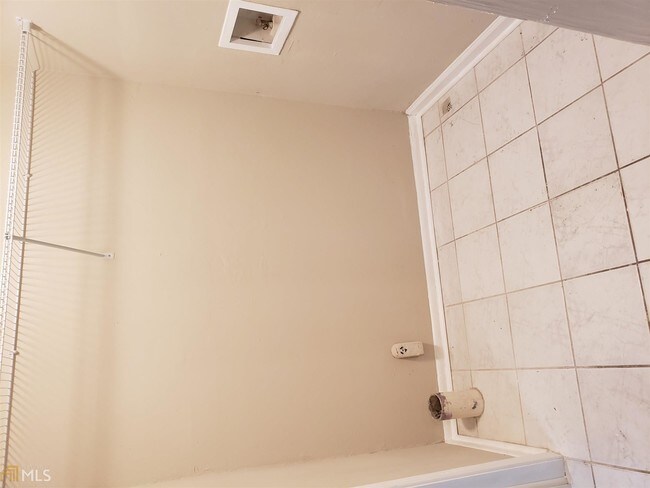 Building Photo - 9003 Ashton Rd