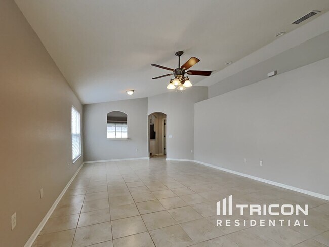 Building Photo - 12532 Evington Point Drive Riverview FL