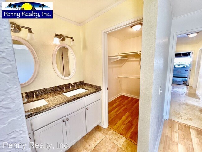 Foto del edificio - 4 br, 3 bath House - 10818 Canyon Hill Lane