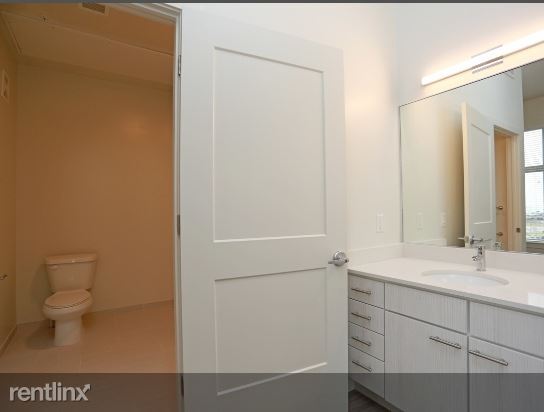 Building Photo - Studio, 1 bath Apartment - 3612 Wynkoop St
