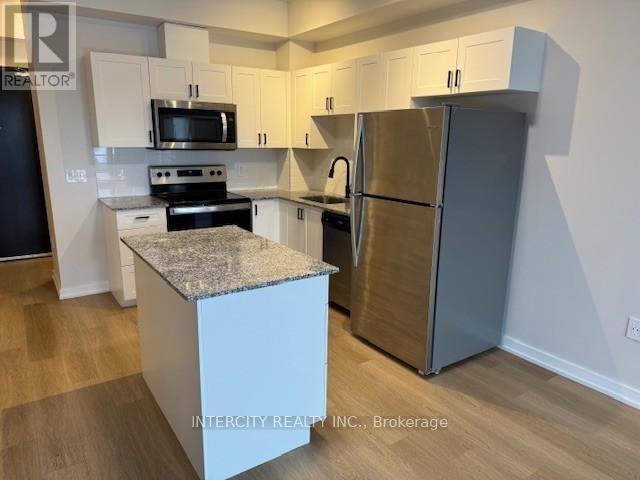 Building Photo - 430 Essa Rd