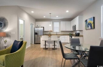 Building Photo - 505 Silver Gaff Ct