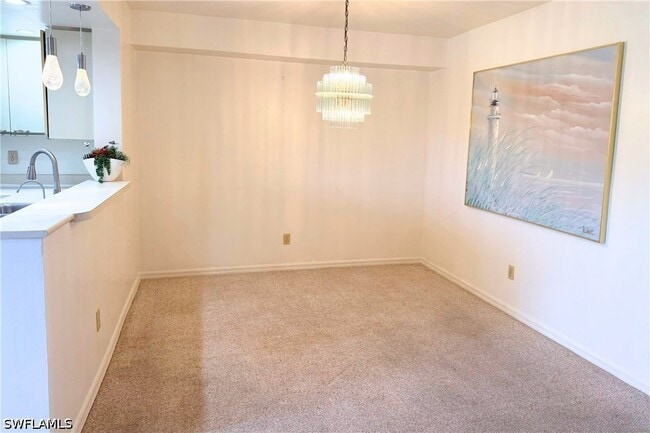 Building Photo - 7360 St Ives Way