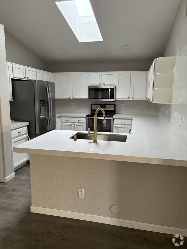 Building Photo - 8739 E Natal Cir