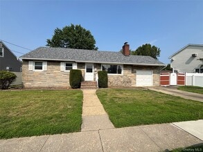 Building Photo - 235 10th St