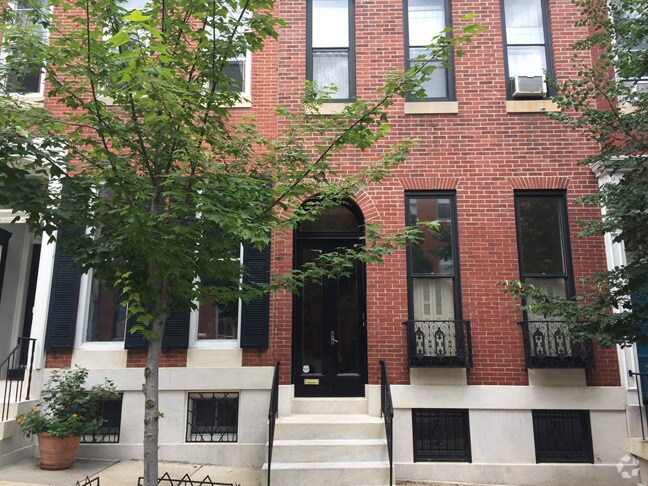 Building Photo - 1215 Bolton St