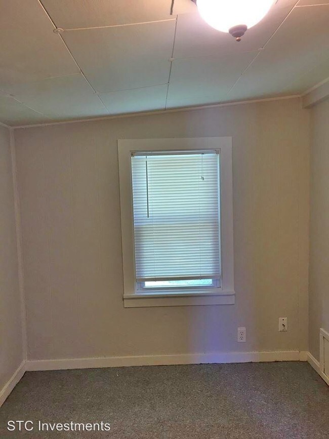 Building Photo - 2 br, 1 bath House - 425 W. Chandler