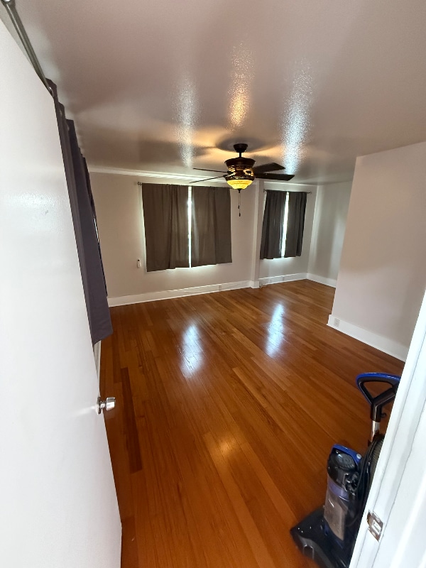 Foto del edificio - 3227 E Broadway