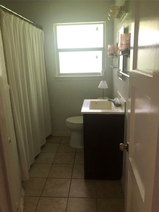 Building Photo - 4310 Holt St