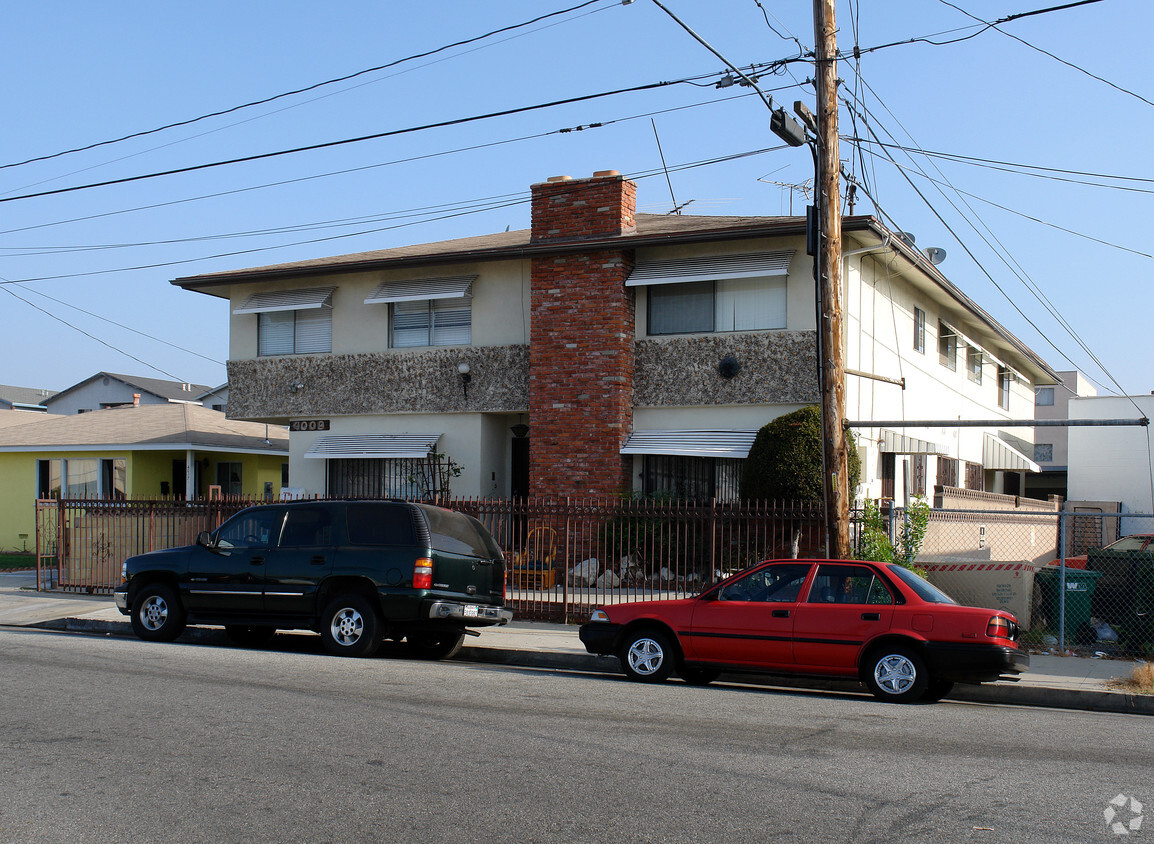 Building Photo - 4009 W 130th St