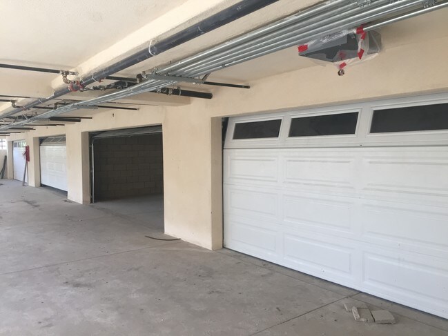 Foto del edificio - 10206 Mountair Ave