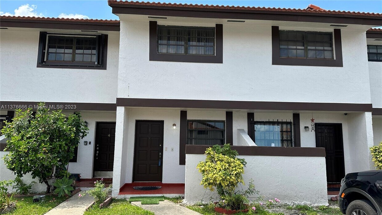 Primary Photo - 13230 SW 58th Terrace