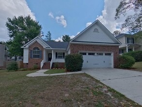 Building Photo - 12 Red Cedar Dr