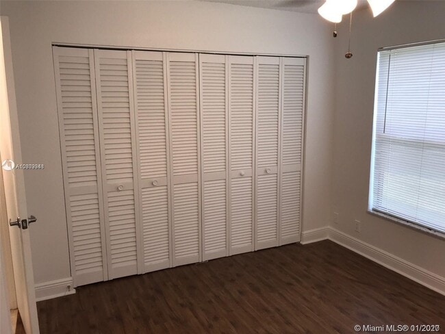 Building Photo - 1601 Windorah Way