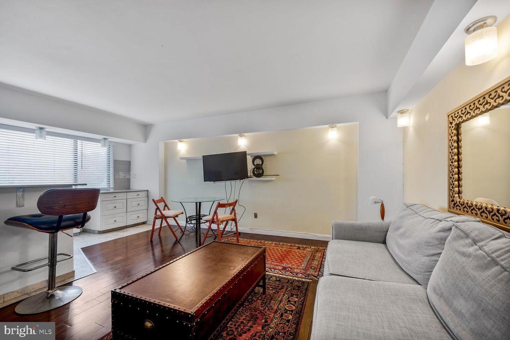 Primary Photo - 3701 Connecticut Ave NW