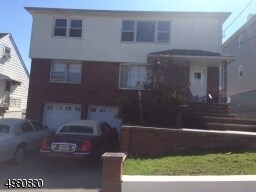 Primary Photo - 323-325 Rossiter Ave