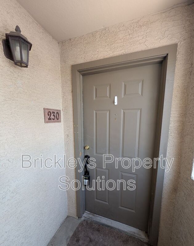 Building Photo - 1287 N Alma School Rd