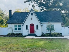 Building Photo - 3104 W Lambright St