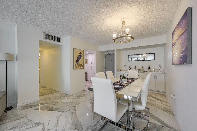 Foto del edificio - 320 Seaview Ct