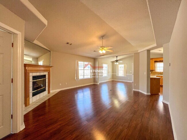 Building Photo - 2967 Creole Way
