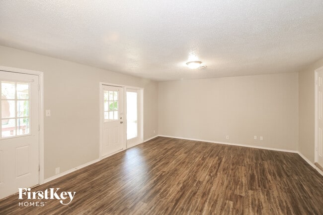 Building Photo - 7608 Oxley Dr
