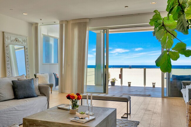 Foto del edificio - 1351 Palisades Beach Rd