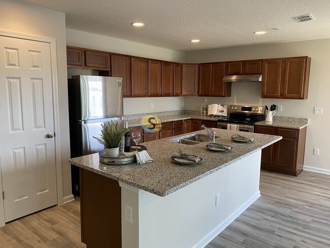 Building Photo - 9127 Western Way