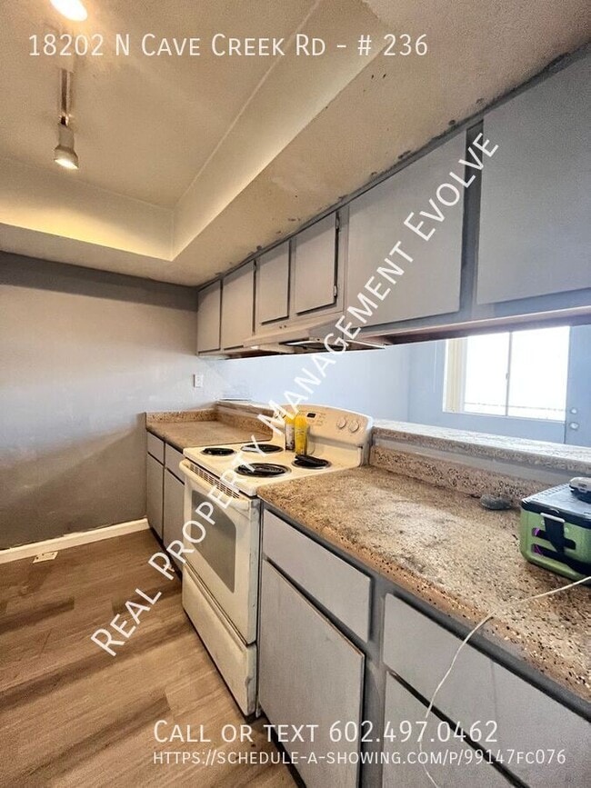 Building Photo - 18202 N Cave Creek Rd