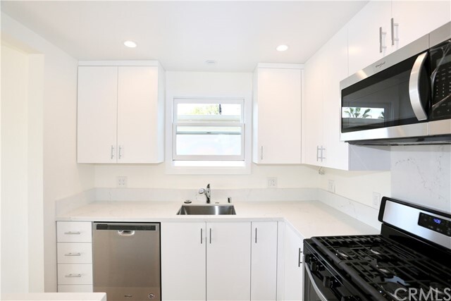 Building Photo - 444 3rd St