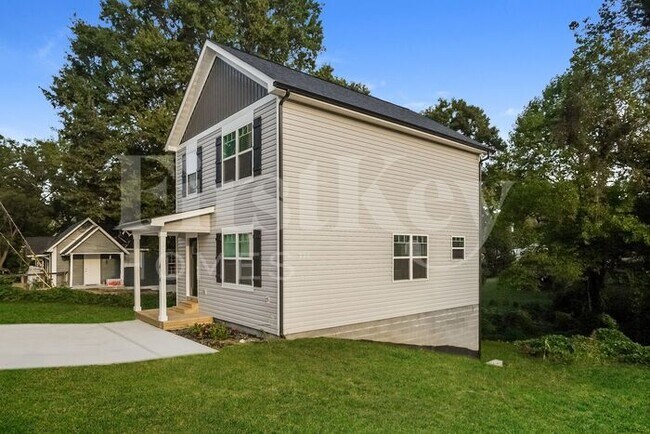 Foto del edificio - 404 West 9th Street