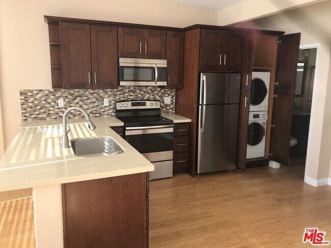 Foto del edificio - 25164 Malibu Rd