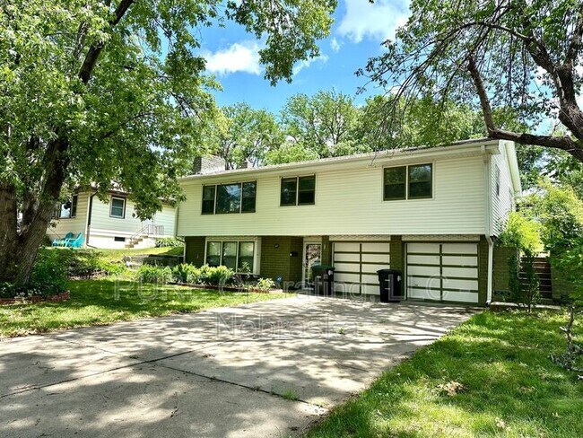 Foto del edificio - 1817 N 78th St