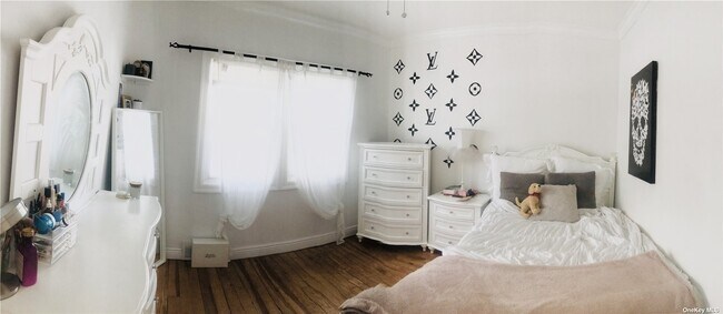 Building Photo - 7 Farrell St