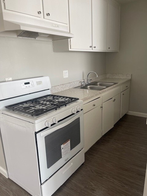 Building Photo - Universal Pointe Apartments