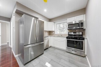 Building Photo - 1792 E 48th St